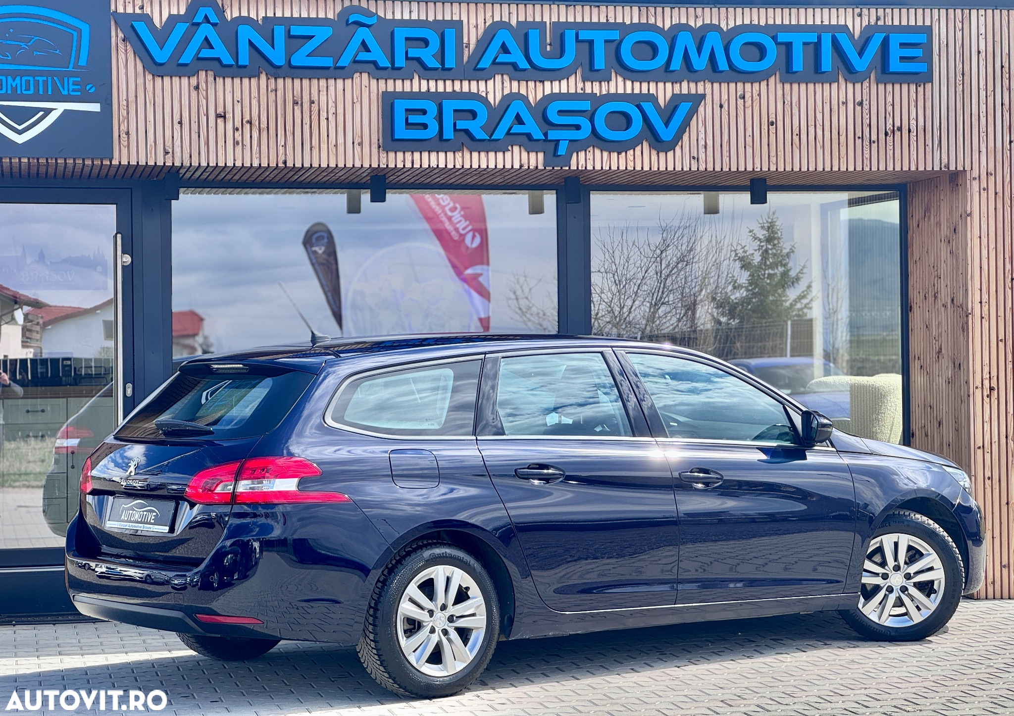 Peugeot 308 1.2 L PureTech Turbo S&S EAT8 Active Pack - 4