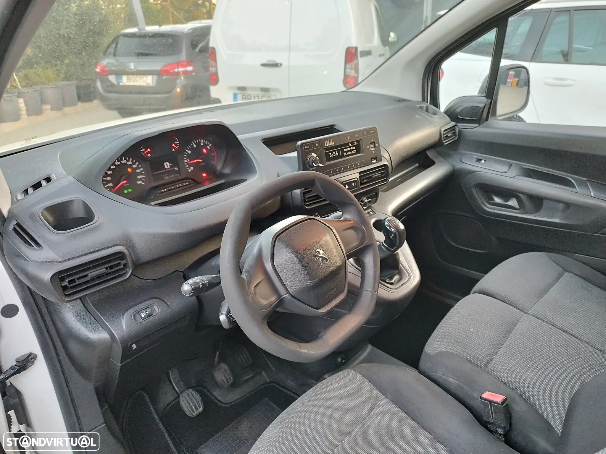 Peugeot PARTNER - 17