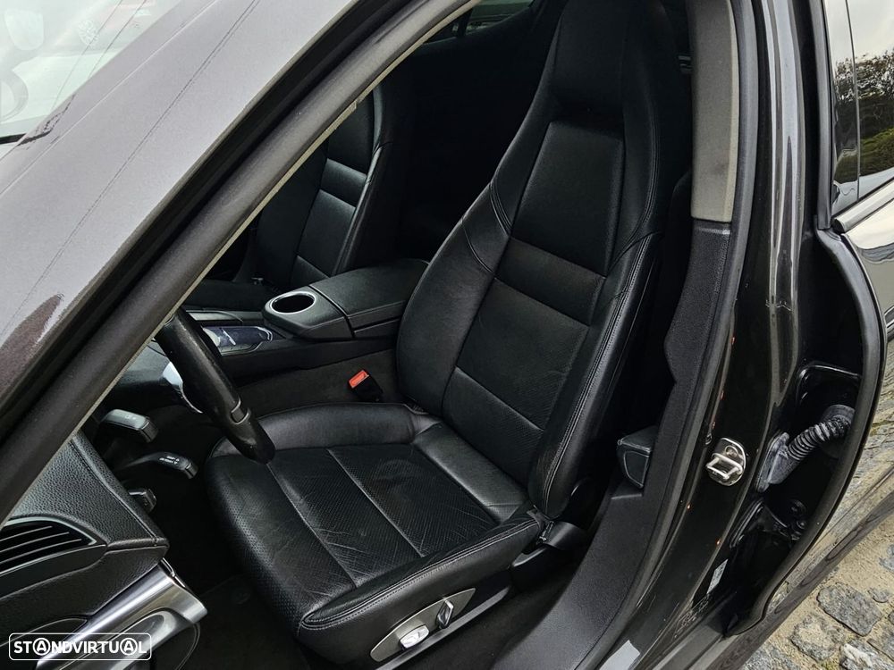 Porsche Panamera Standard - 14