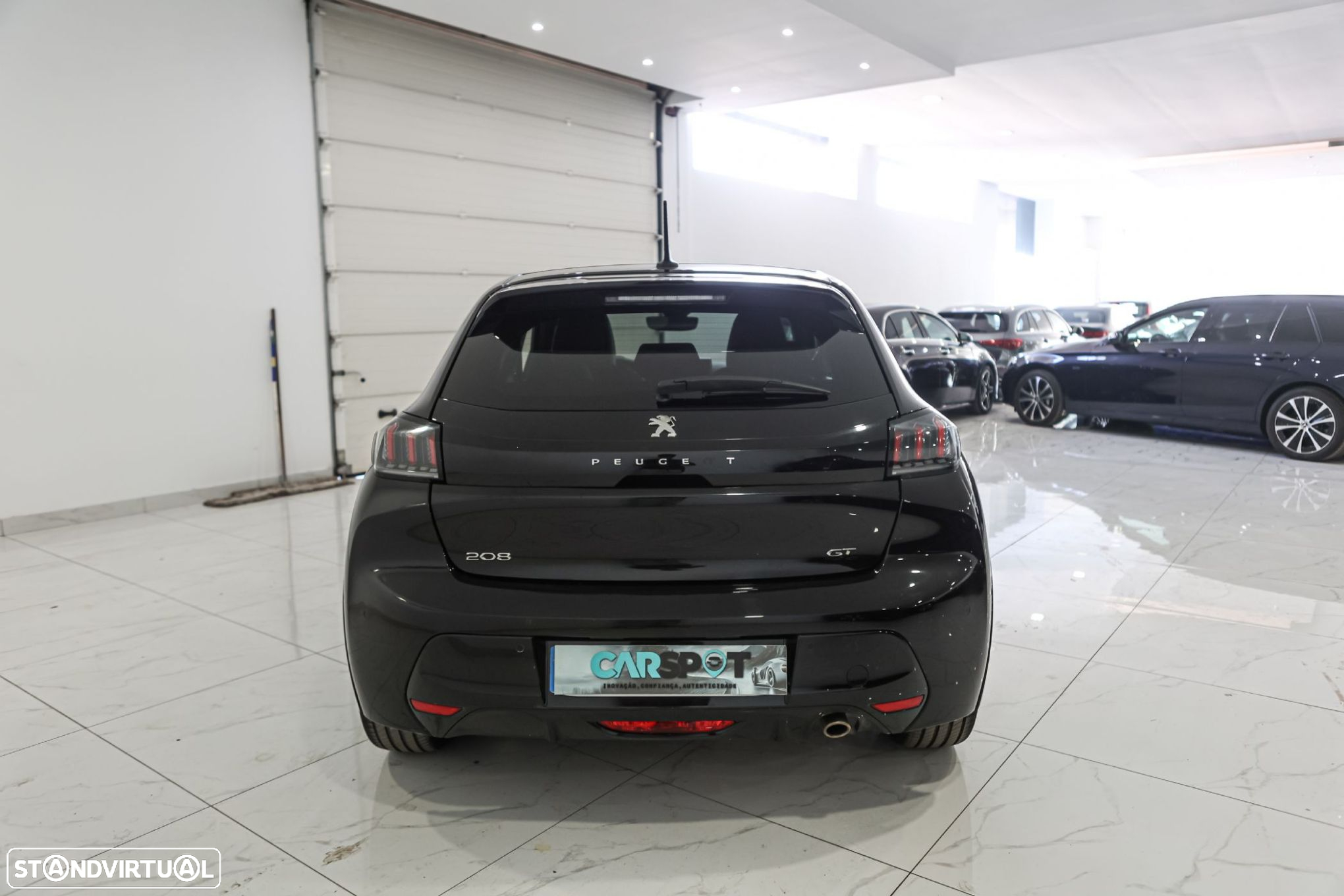 Peugeot 208 1.2 PureTech GT - 10