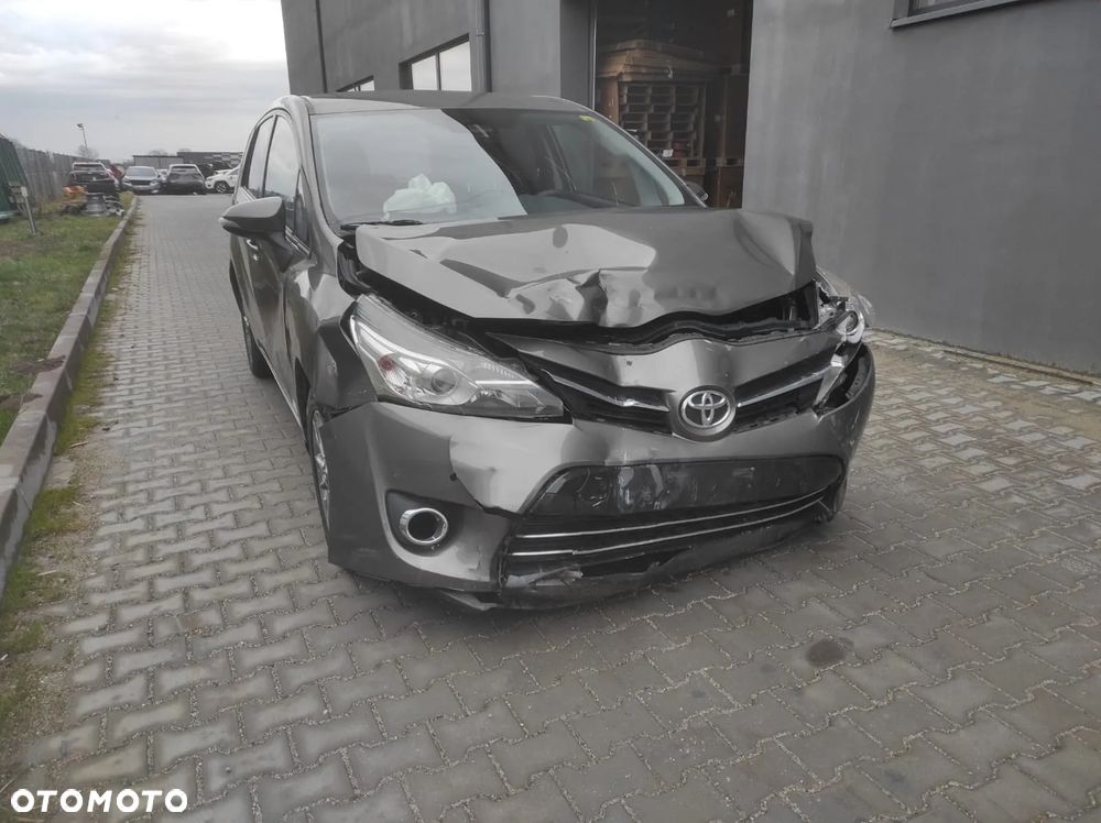 Toyota Verso 1.6 D-4D 5-Sitzer Start/Stop Comfort - 1