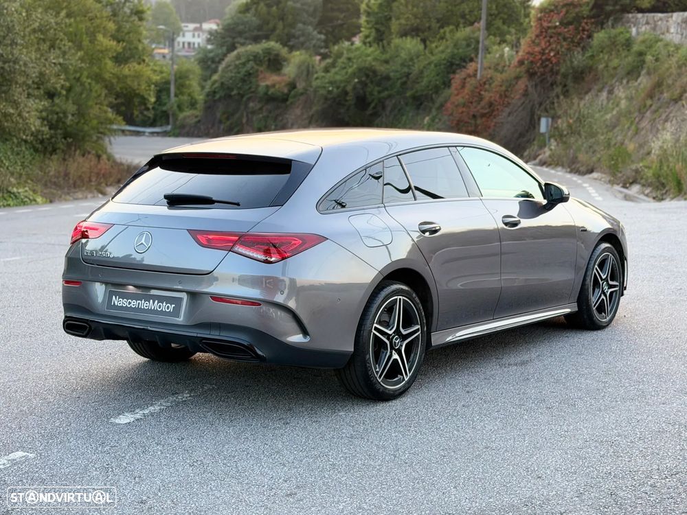 Mercedes-Benz CLA 250 e Shooting Brake AMG Line - 16