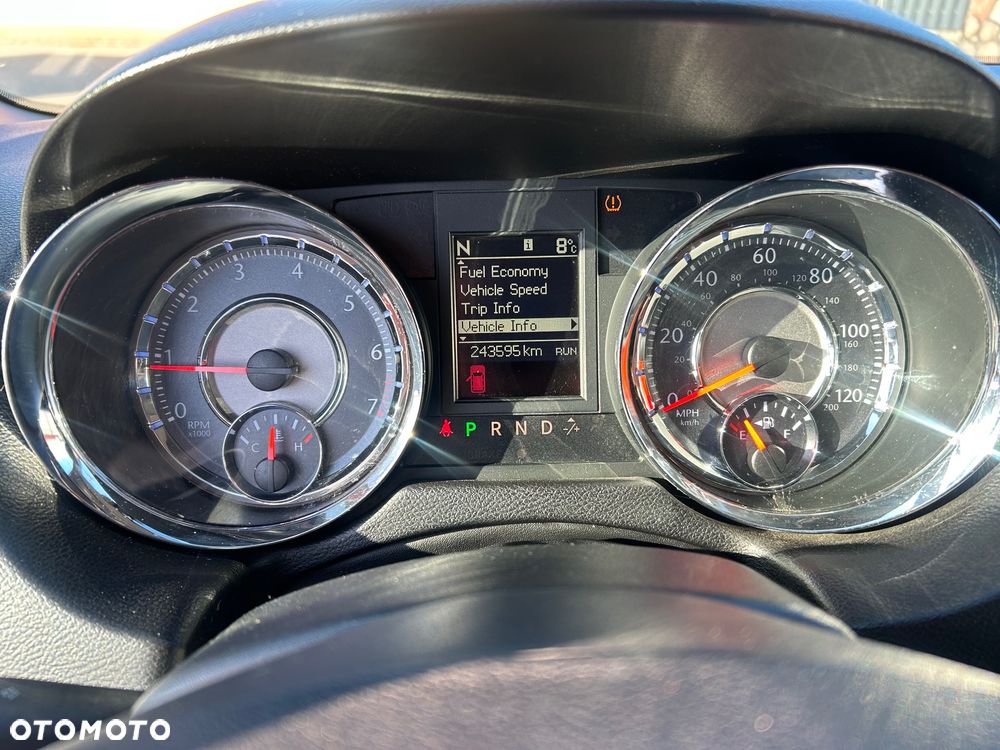 Chrysler Town & Country 3.6 Touring - 11