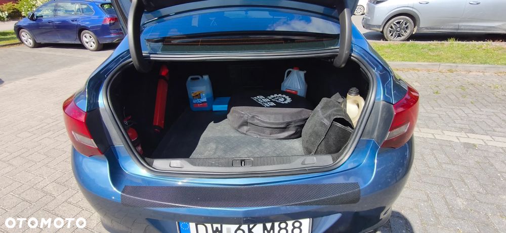 Opel Astra 1.6 Active - 11