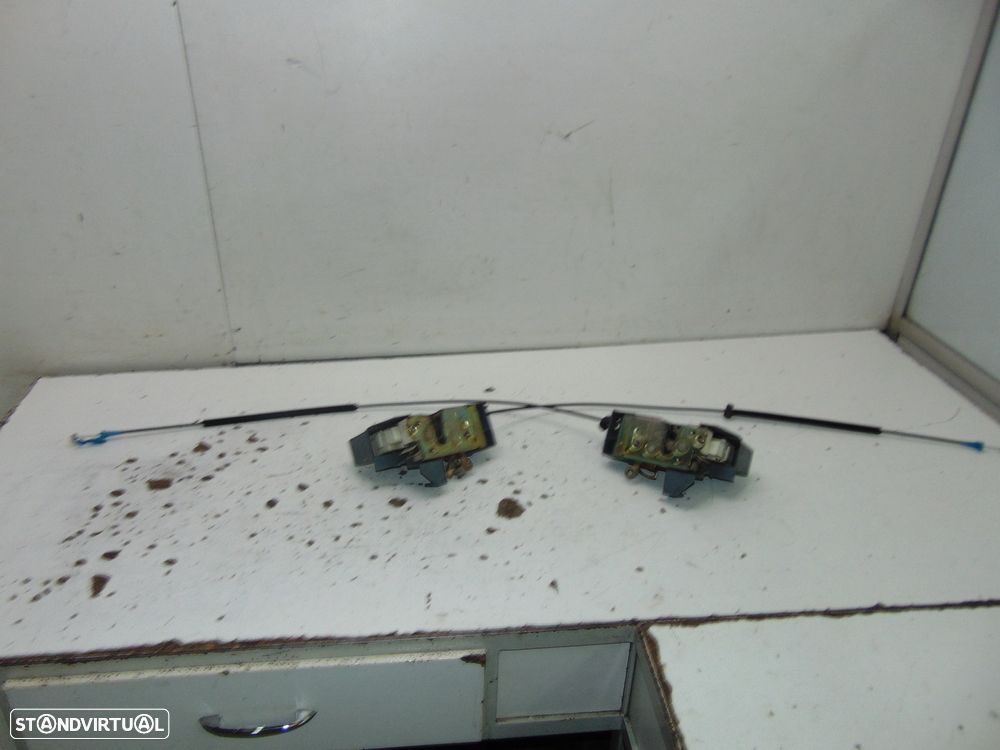 Ford Puma fechos das portas - 1