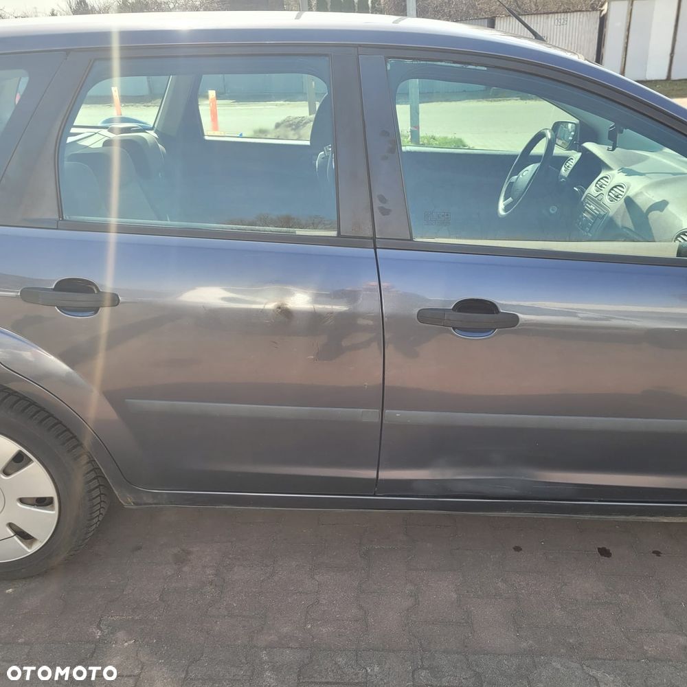 Ford Focus 1.8 TDCi Ambiente - 10