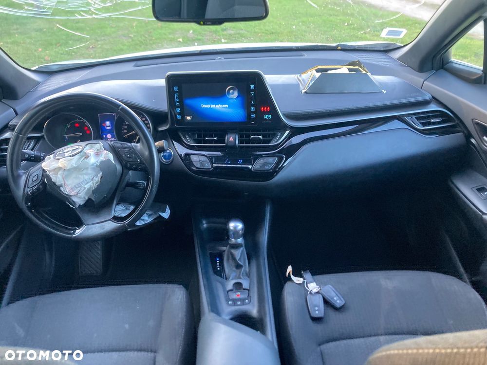 Toyota C-HR - 12