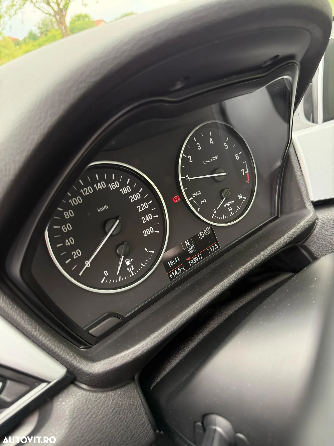 BMW X1 sDrive18i - 12