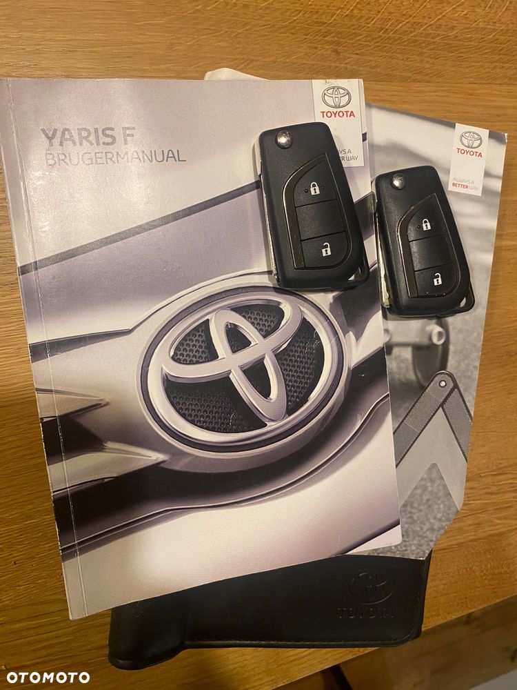 Toyota Yaris 1.0 VVT-i Comfort mit Design-Paket - 7