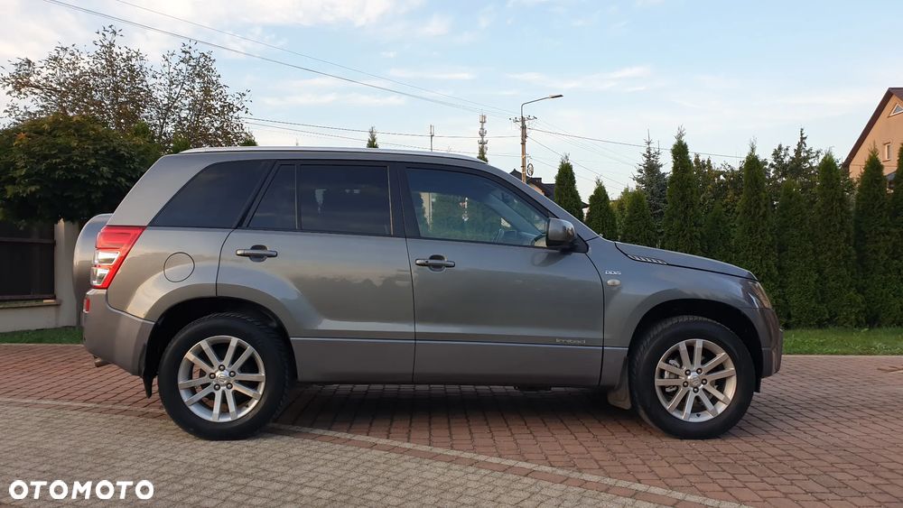 Suzuki Grand Vitara 1.9 DDiS Comfort DPF Limited - 7