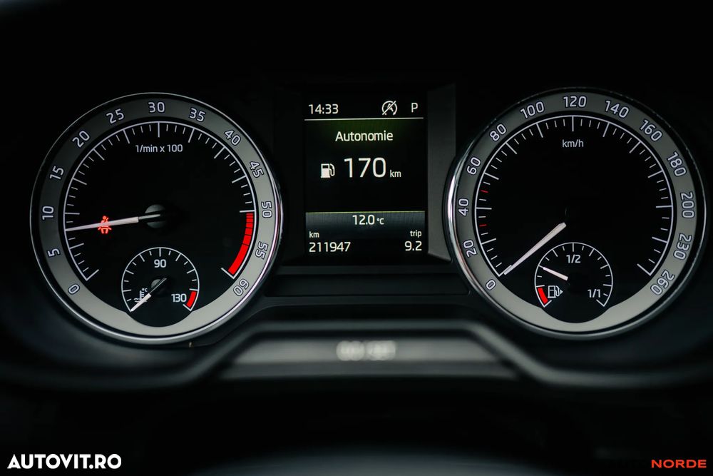Skoda Octavia 2.0 TDI DSG Ambition - 20