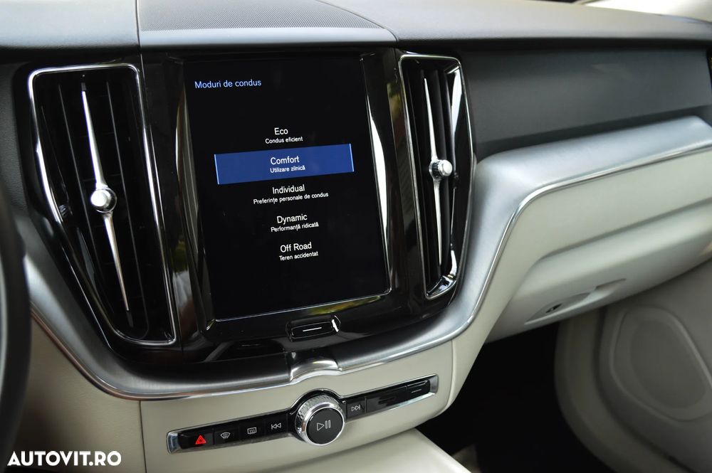 Volvo XC 60 B4 D AWD Ultimate Bright - 22