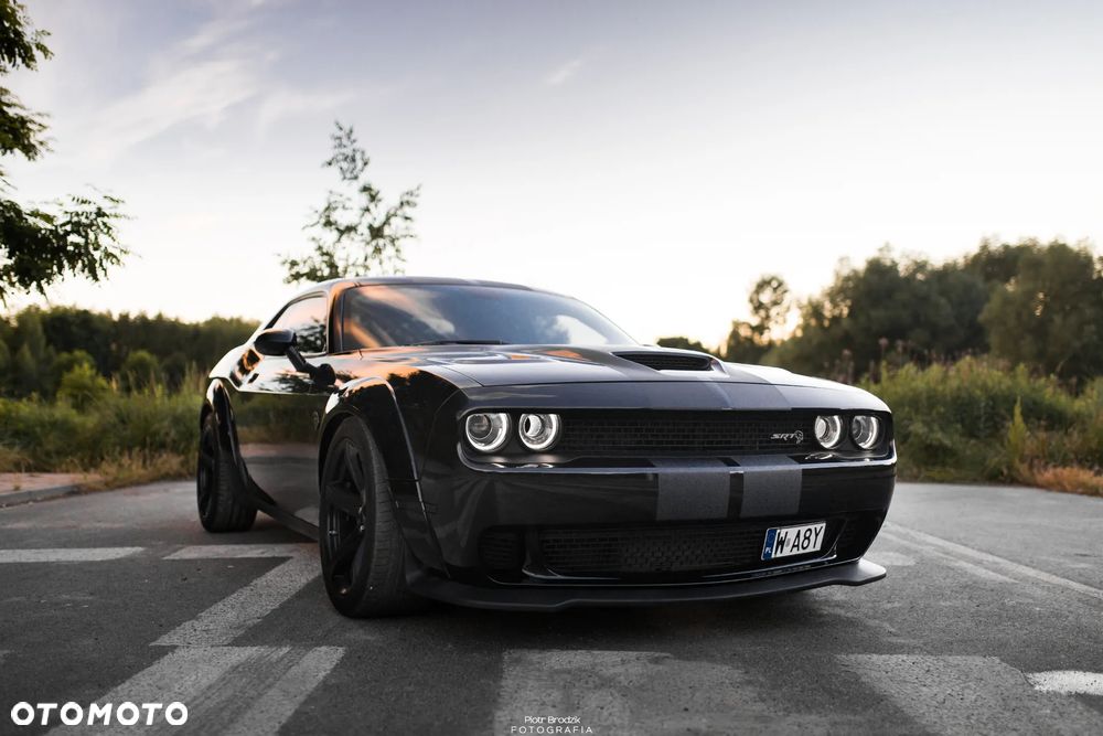Dodge Challenger 6.2 Hellcat - 14