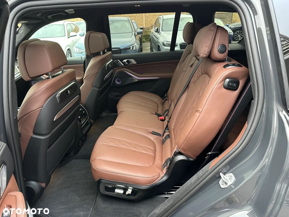 BMW X7 xDrive40d mHEV M Sport sport - 7