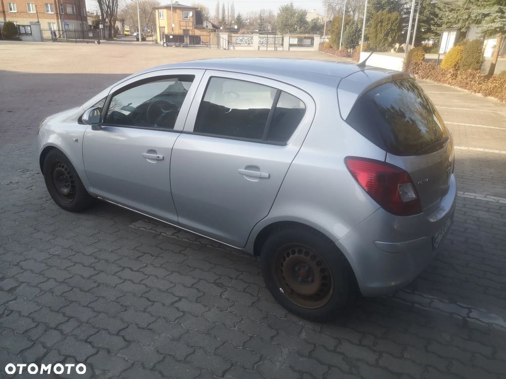 Opel Corsa 1.2 16V Enjoy mit Style Paket - 4