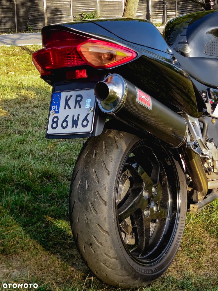 Honda VFR - 13