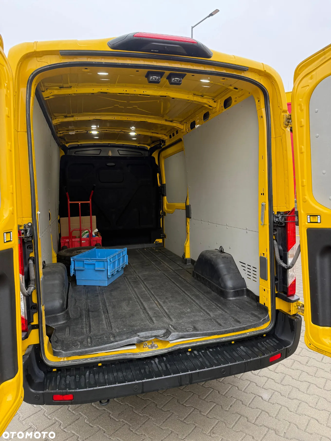 Ford Transit - 8