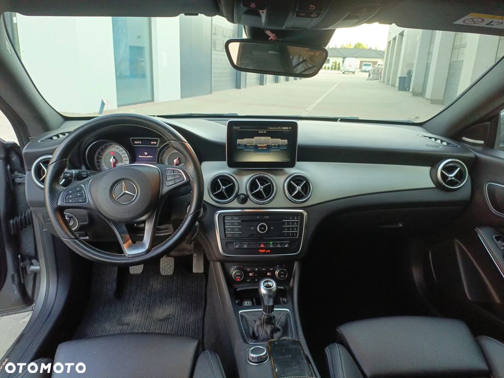 Mercedes-Benz CLA Shooting Brake 200 UrbanStyle Edition - 16
