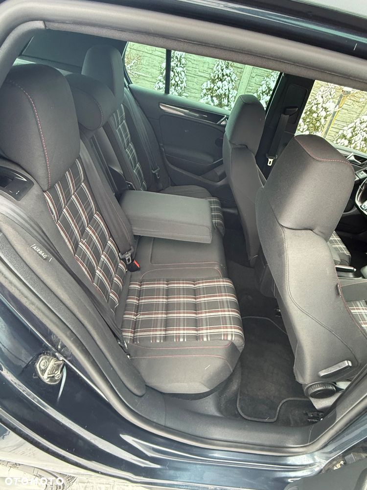 Volkswagen Golf 2.0 GTI DSG - 16