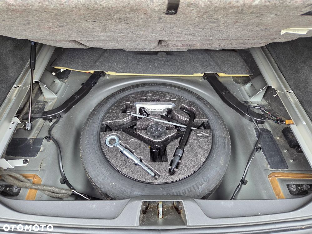 Volvo V70 2.5T Summum - 30