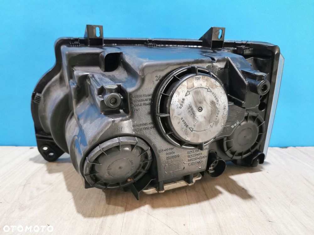 Range Rover Vogue L322 lampa reflektor prawa Bi-Xenon 9pin - 3