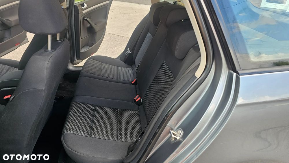Volkswagen Golf 1.6 TDI Comfortline - 16