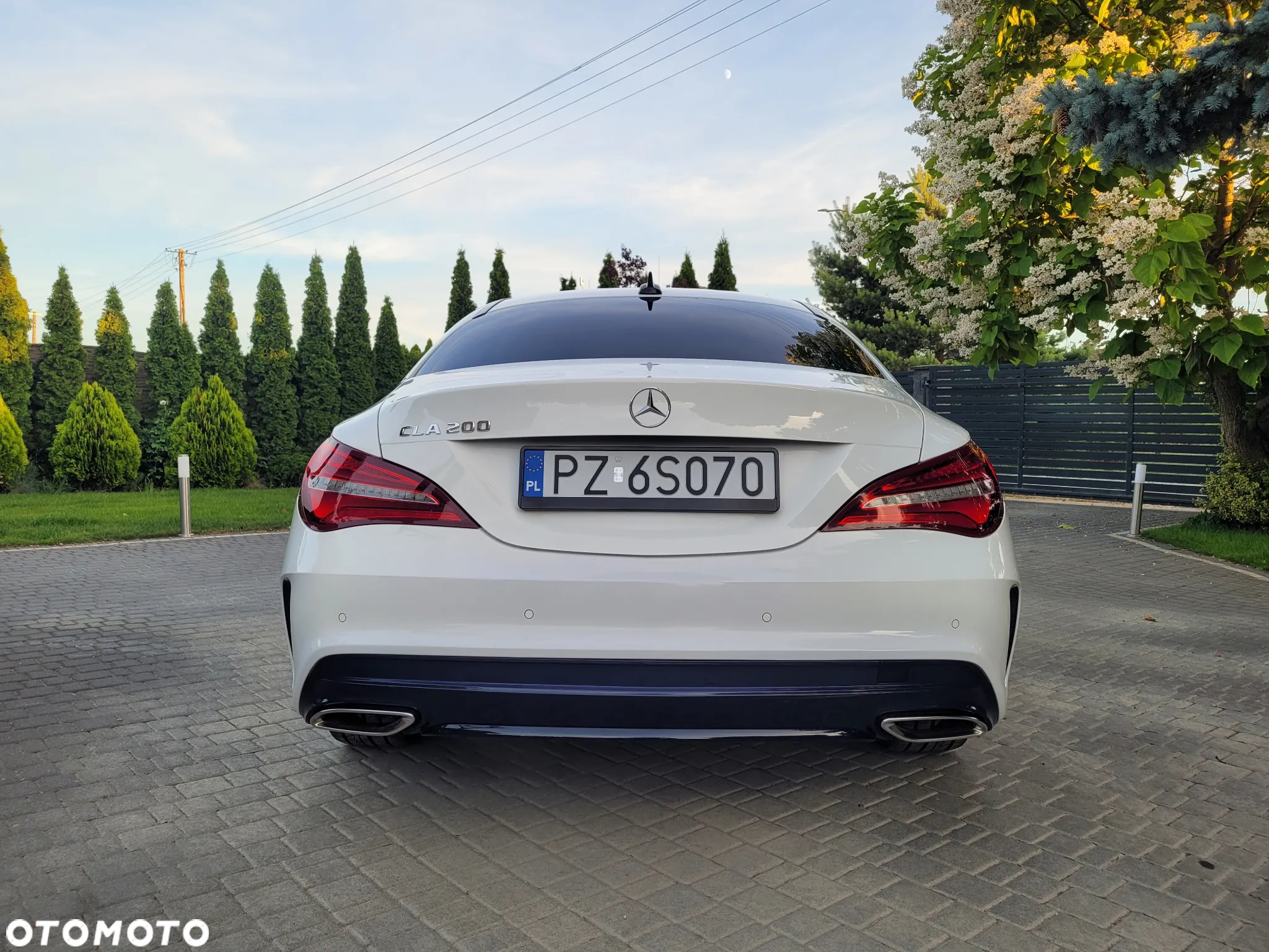 Mercedes-Benz CLA 200 7G-DCT AMG Line - 24