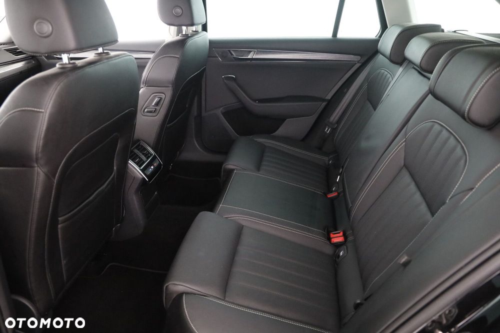 Skoda Superb 2.0 TDI SCR 4x4 Style DSG - 12