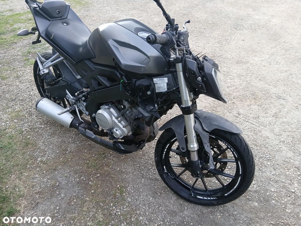 Yamaha MT - 2