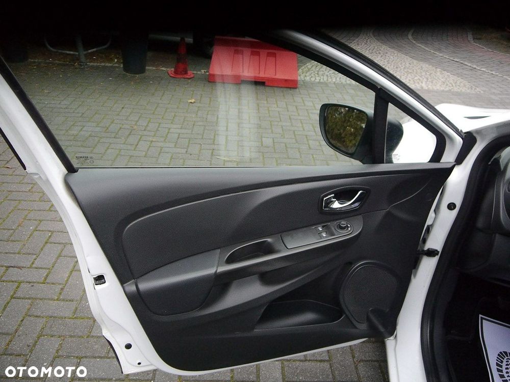 Renault Clio 1.2 16V Alize EU6 - 32