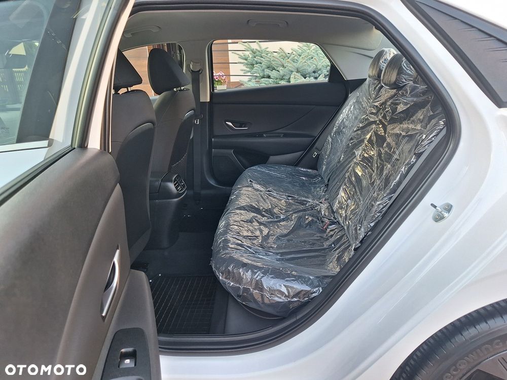 Hyundai Elantra 1.6 Smart - 8