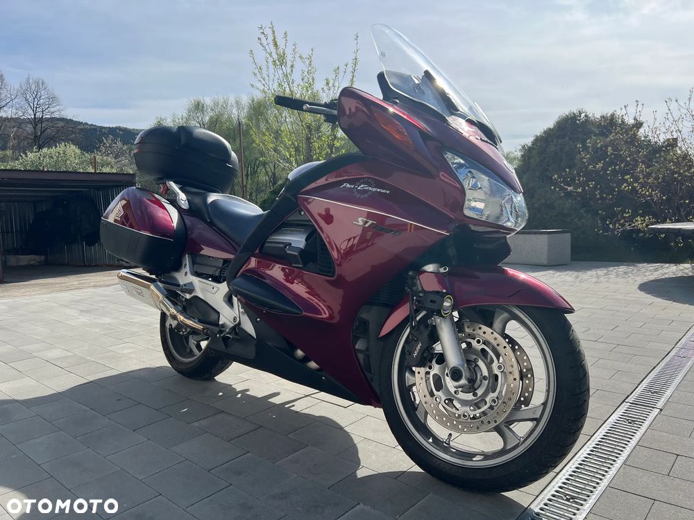 Honda ST - 1
