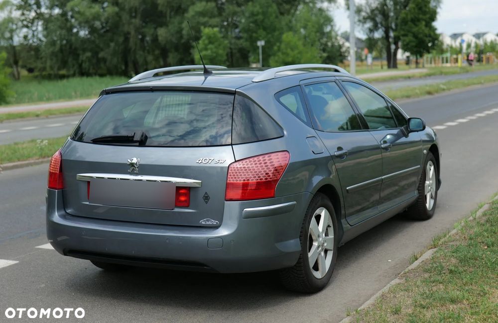 Peugeot 407 - 2