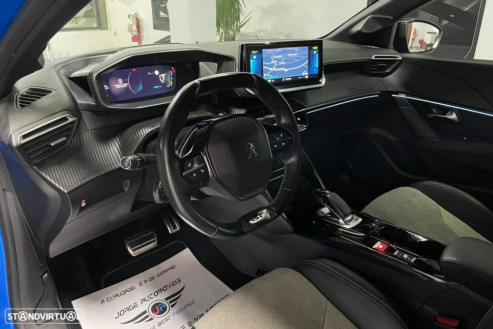 Peugeot e-208 50 kWh GT Line - 26