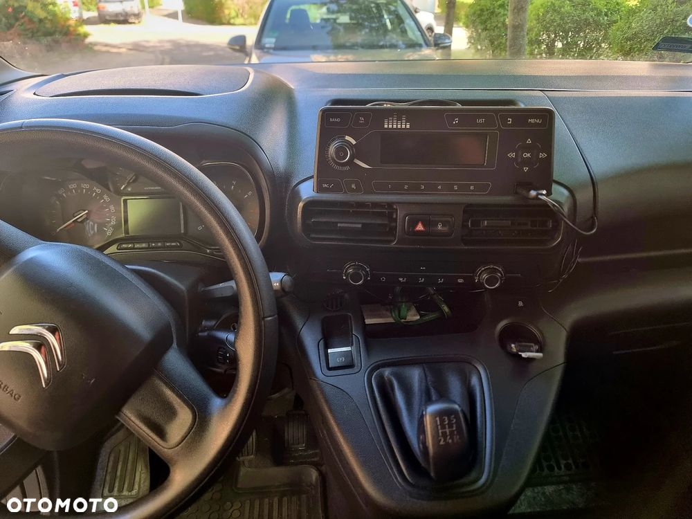 Citroën BERLINGO - 8