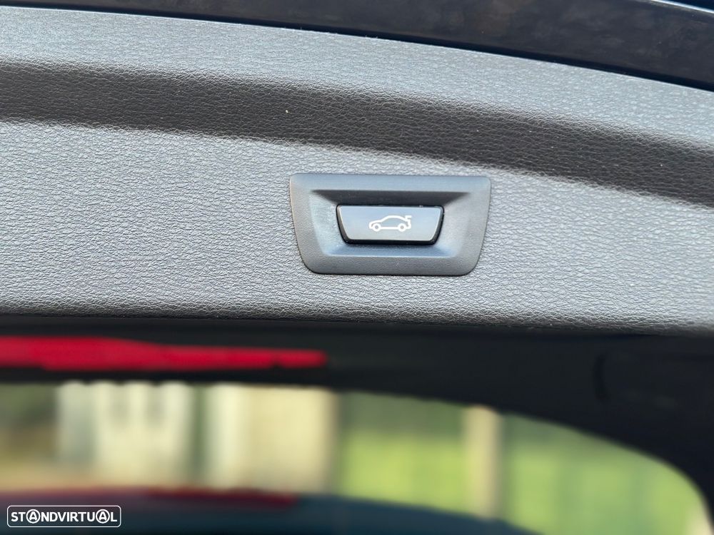 BMW X2 16 d sDrive Advantage - 37