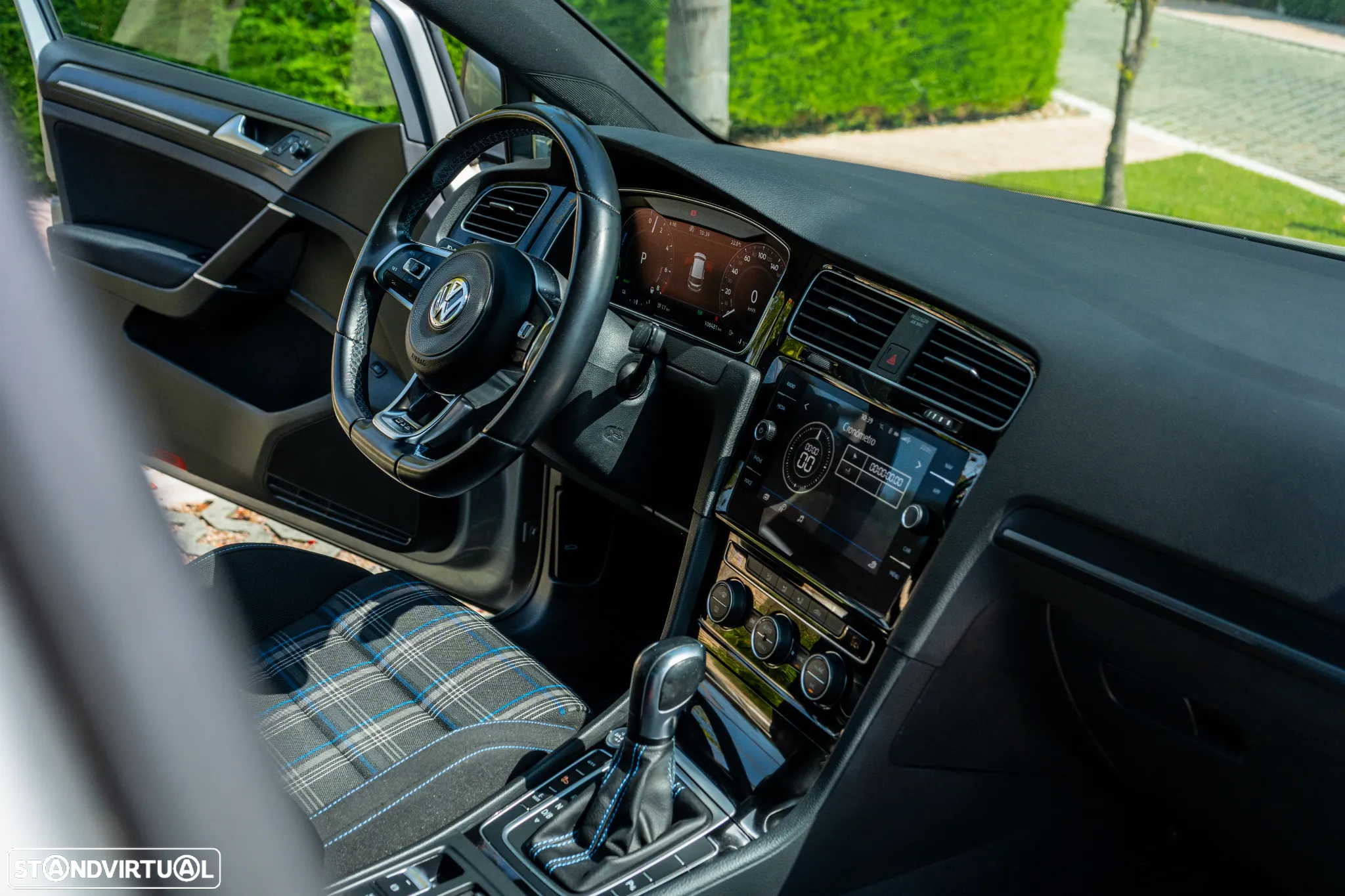 VW Golf 1.4 GTE Plug-in - 31