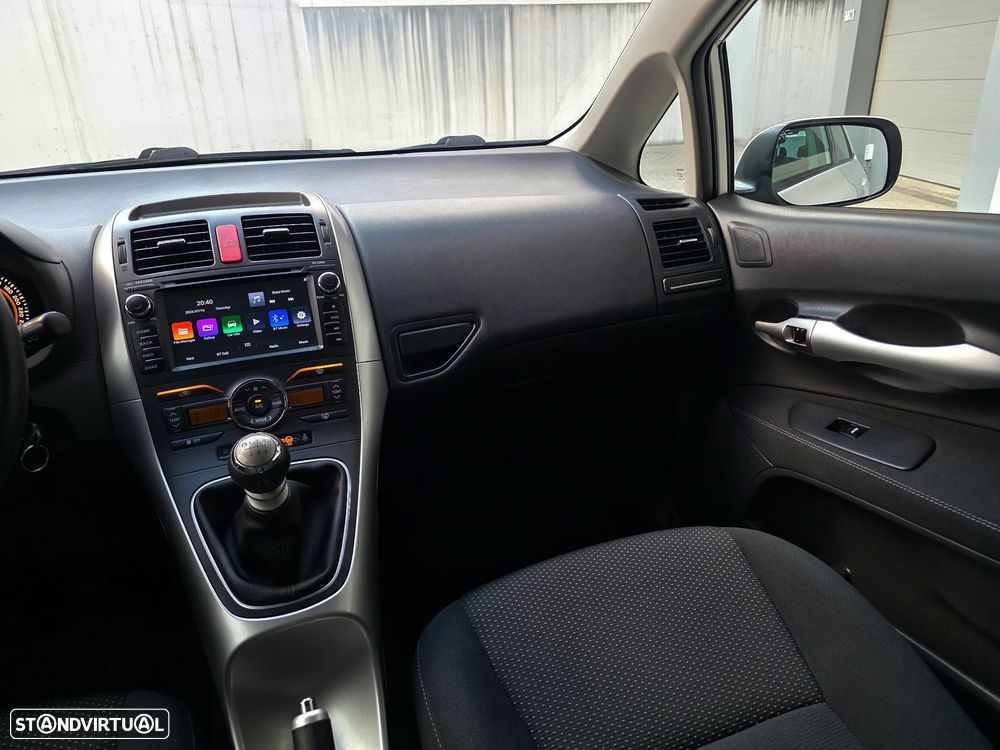 Toyota Auris 1.33 VVT-i Exclusive - 38