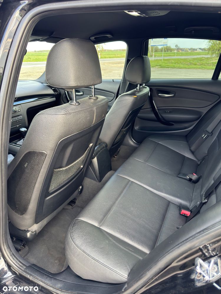BMW Seria 1 118d DPF - 13
