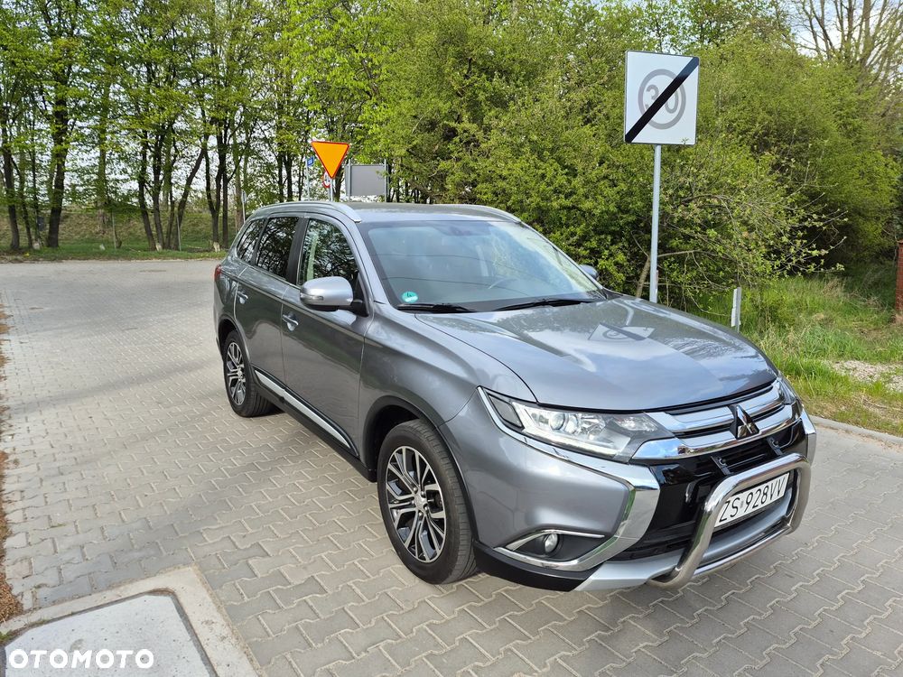 Mitsubishi Outlander 2.2 DI-D 2WD Plus - 12