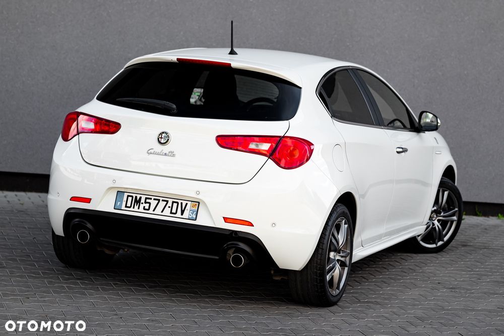 Alfa Romeo Giulietta - 12