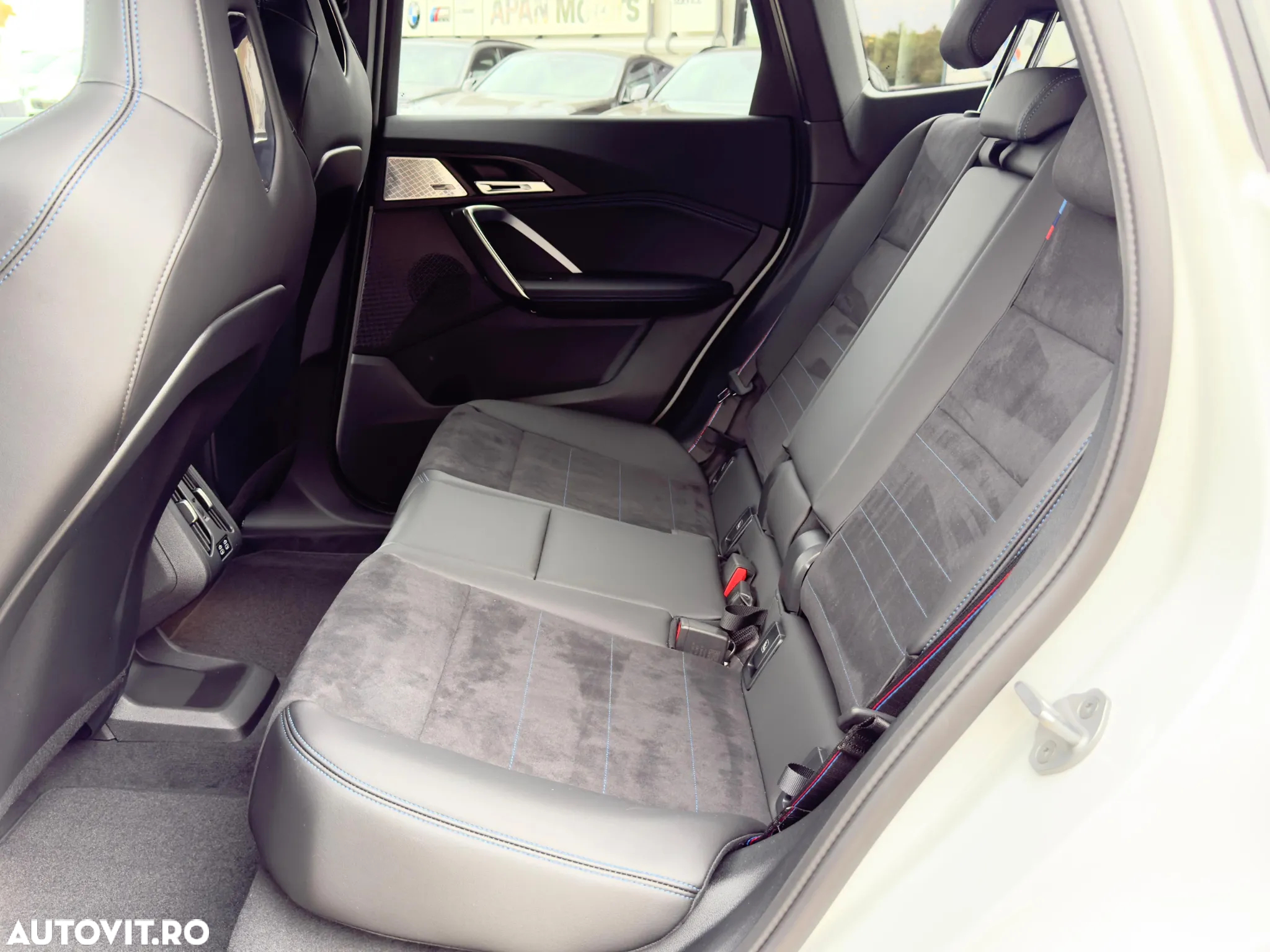 BMW iX1 xDrive30 - 15