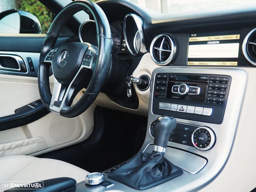 Mercedes-Benz SLK 200 Kompressor Auto Sport Edition - 25