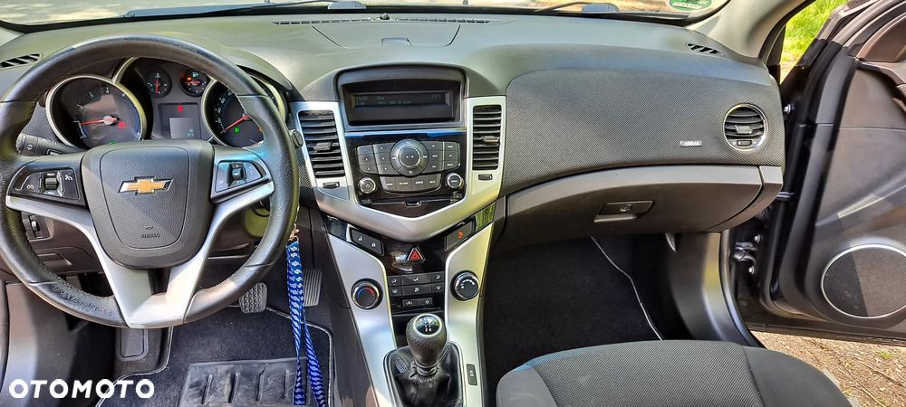 Chevrolet Cruze 1.6 LT+ - 5
