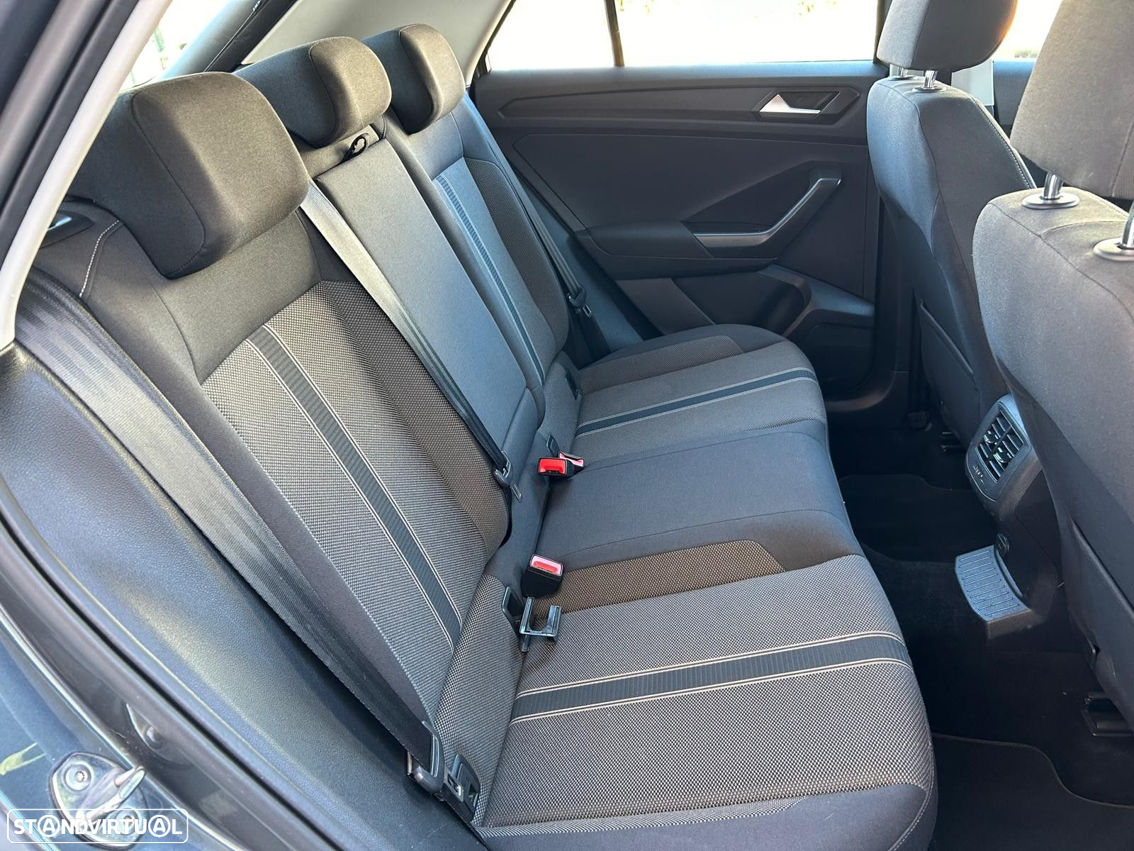 VW T-Roc 1.6 TDI Style - 12