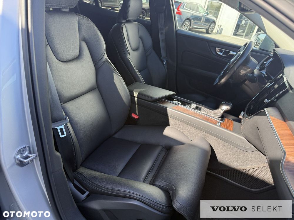 Volvo V60 Cross Country - 31