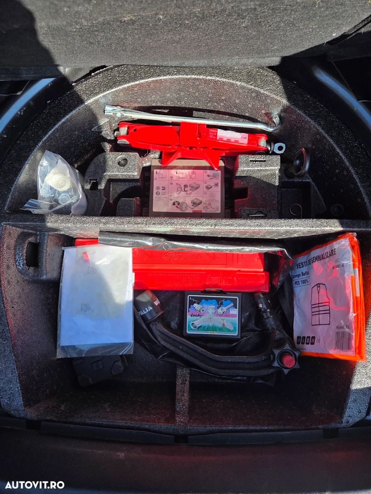 Skoda Superb 2.0 TDI Elegance DSG - 14