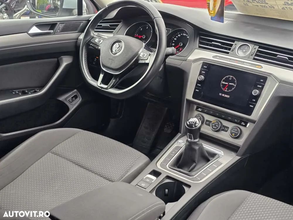 Volkswagen Passat 2.0 TDI (BlueMotion Technology) Highline - 8