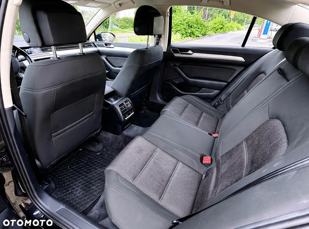 Volkswagen Passat 2.0 TDI BMT Comfortline DSG - 11
