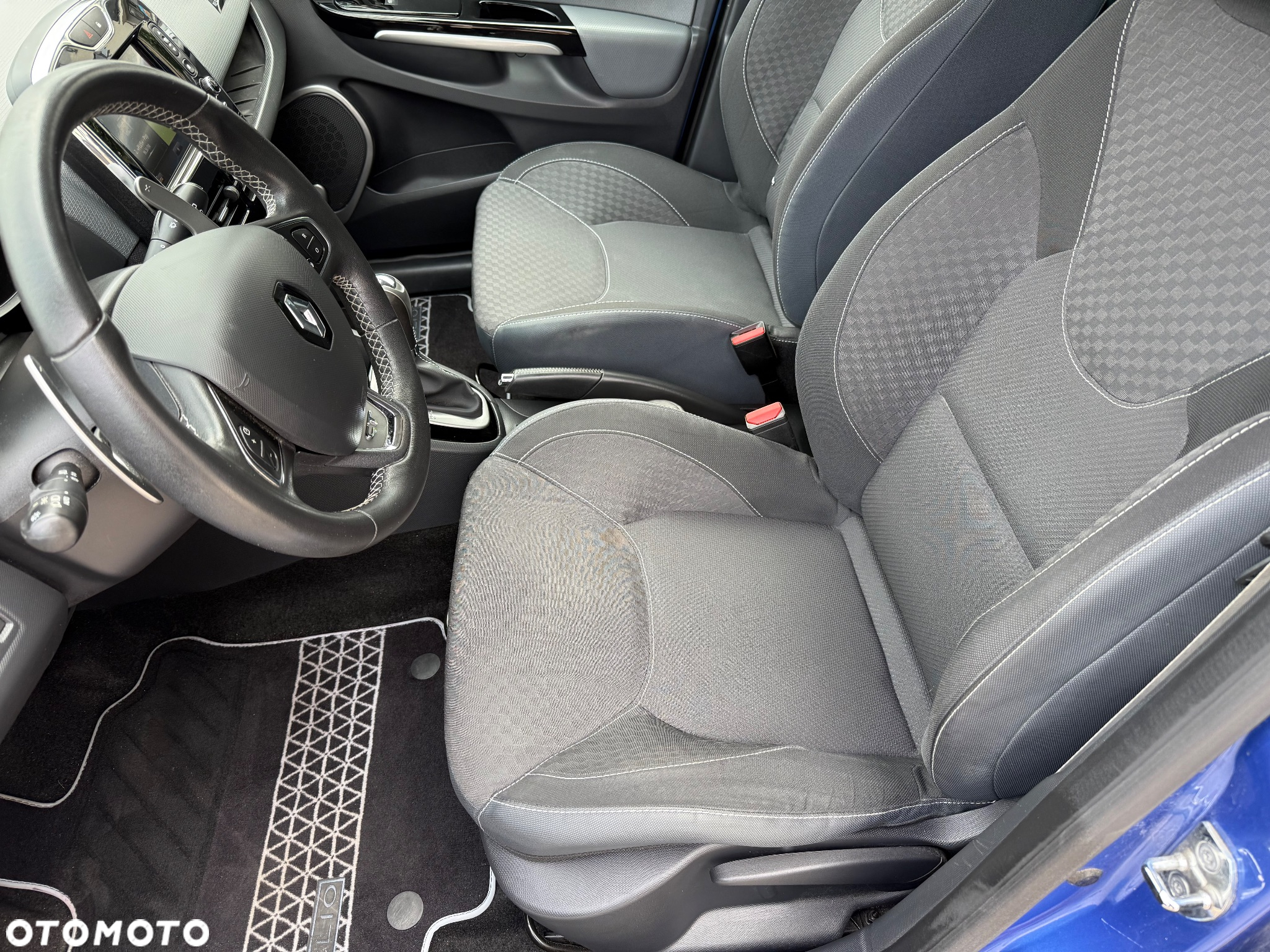 Renault Clio ENERGY TCe 120 EDC GT - 30